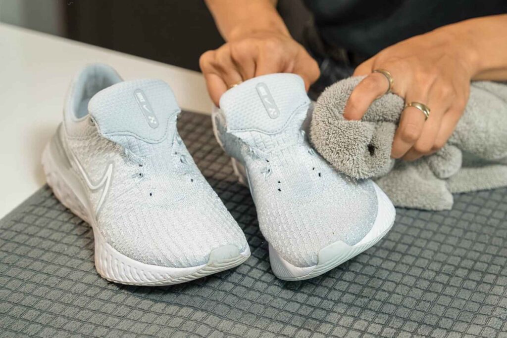 how to clean white mesh shoes